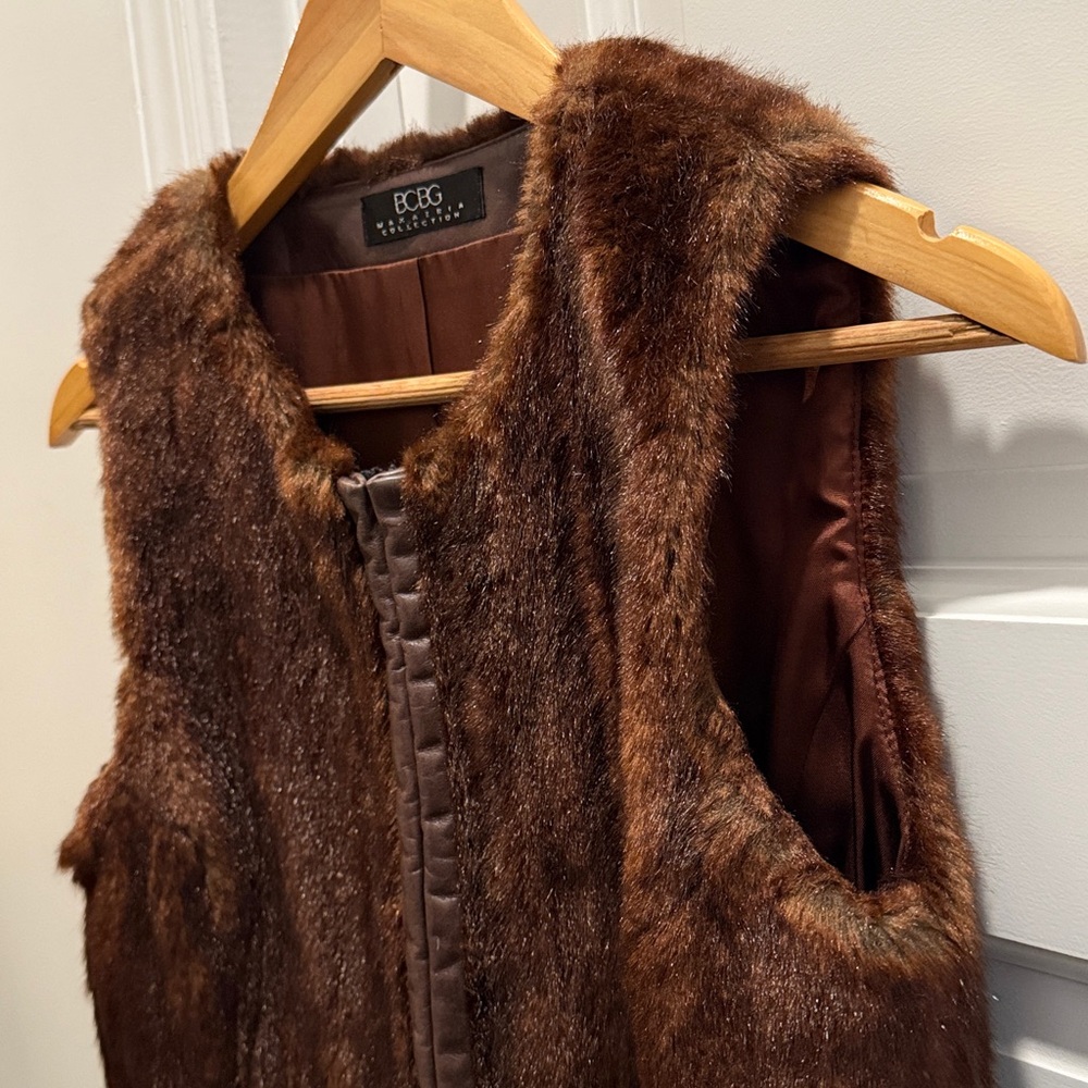 BCBG Brown Faux Fur Zip Vest - Picture 6 of 7